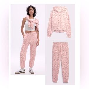 NWT Gap x LoveShackFancy Sweatsuit Set size M -Pink Floral